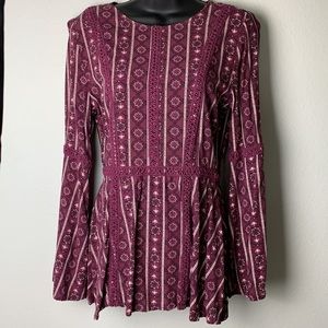 💥3 FOR $12💥peplum long sleeves Size M Juniors